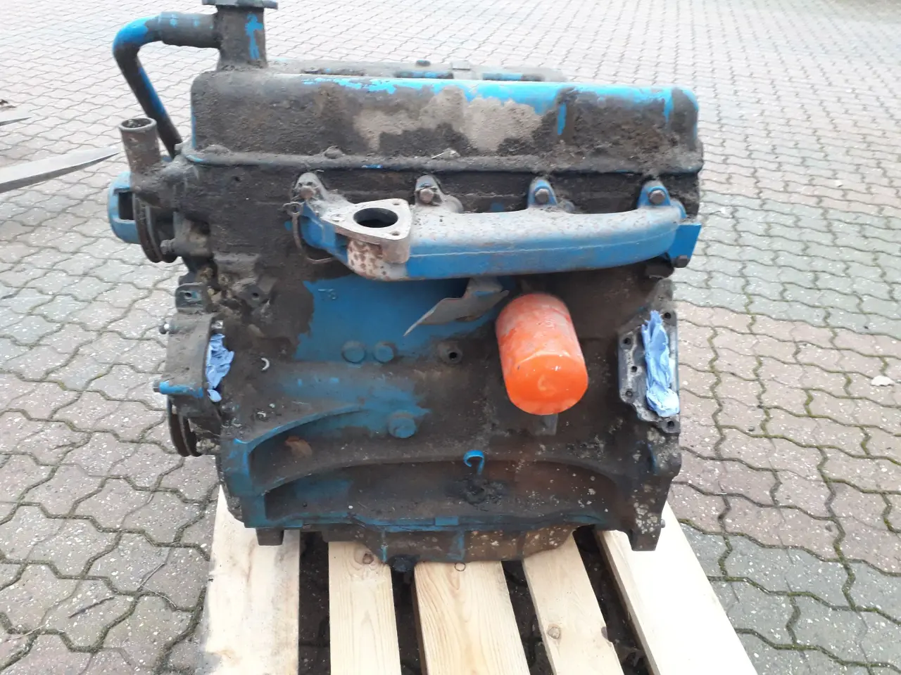 Billede 10 - Ford industri motor type 2715 købes
