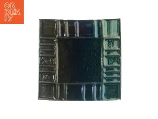 Dekorativt fad (str. LB: 26,5x27cm)
