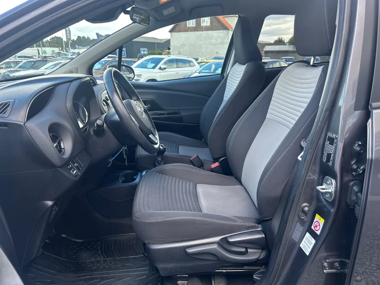 Billede 8 - Toyota Yaris 1,0 VVT-i T2 Premium