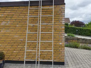 Alu stige med 11 trin 2 delt.