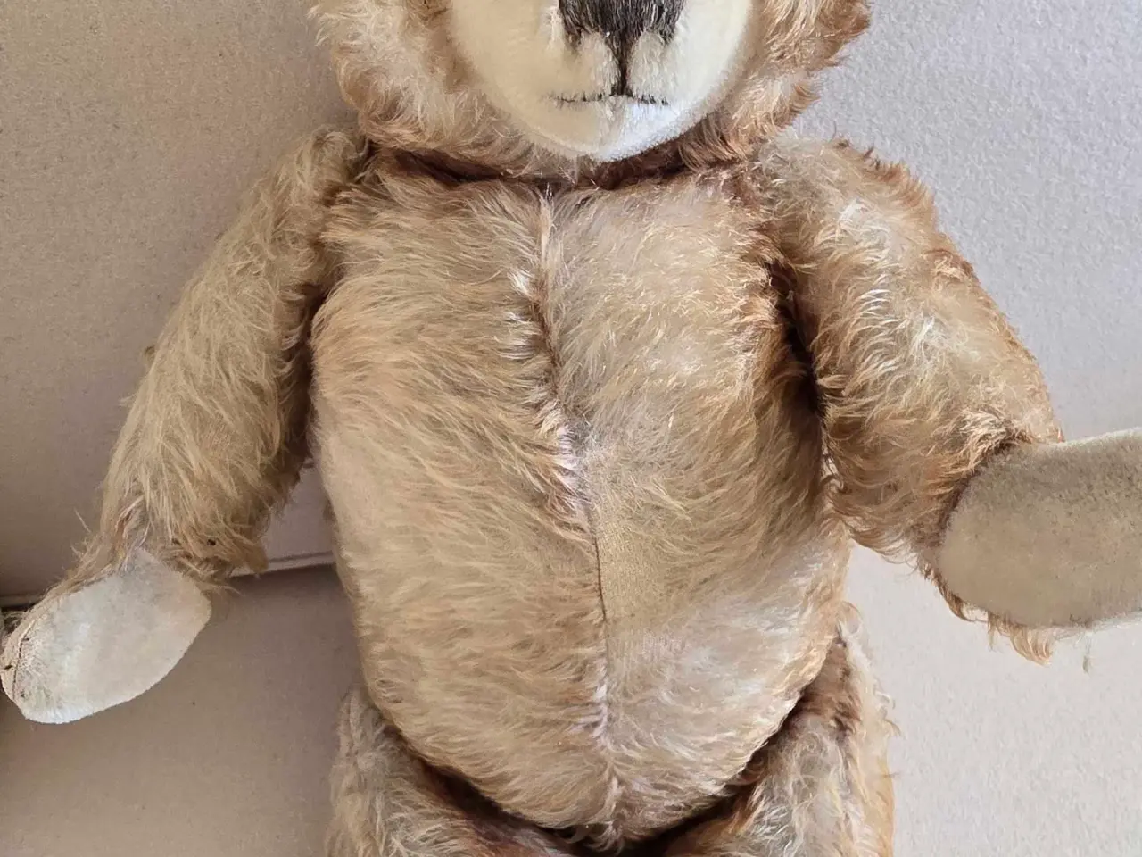 Billede 2 - Meget gammel bamse der giver lyd fra sig