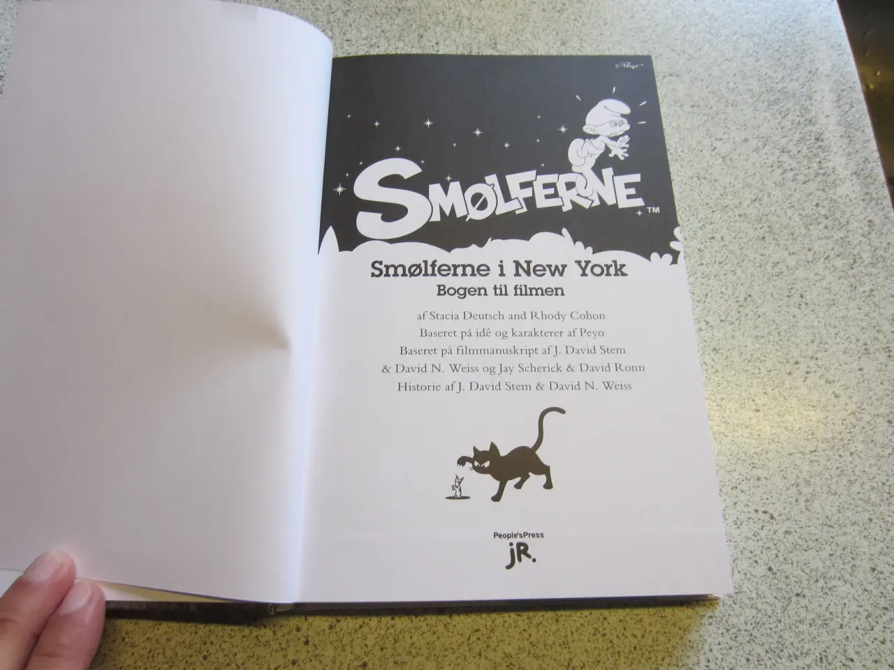 Billede 3 - Bog - Smølferne i New York