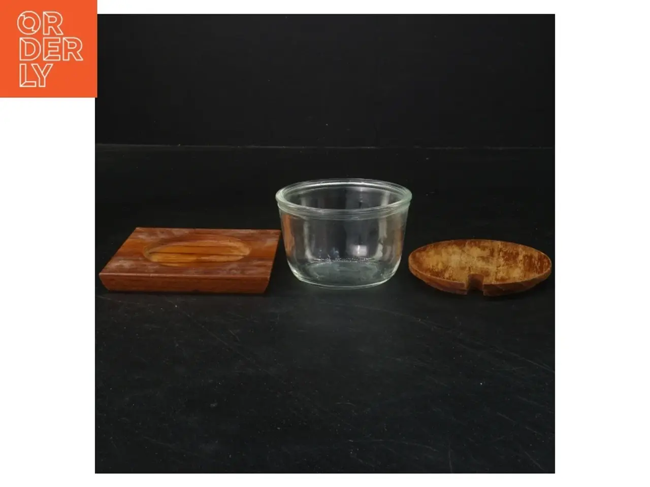 Billede 2 - Vintage glasbeholder med træ-låg og base (str. 6 cm)