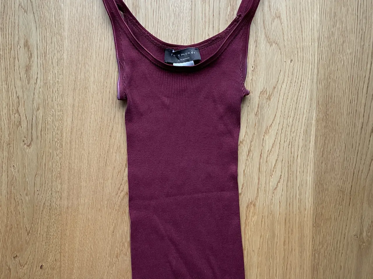 Billede 1 - Rosemunde silketop 