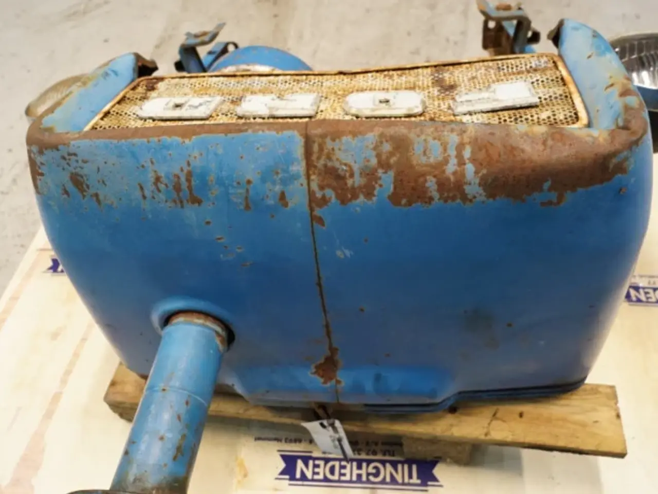 Billede 3 - Ford 4000 Fronthjelm C5NN8N202AH