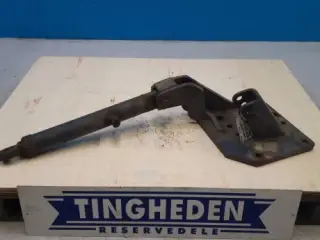 Ford 7740 Hjælpcylinder F0NNB601AB