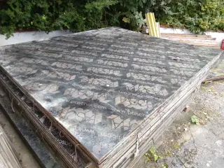 Brugte støbeplader til trailer bund