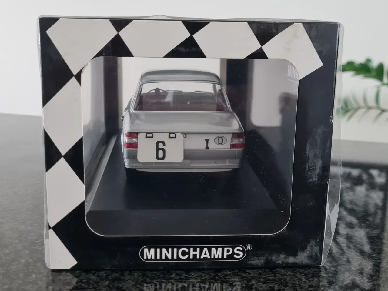 Billede 10 - 1/18 BMW 1800 TISA