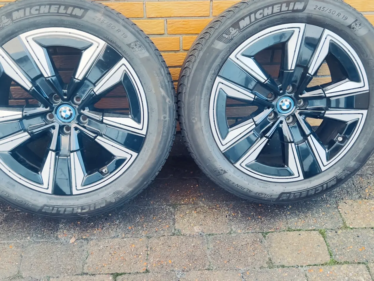 Billede 3 - 19” org BMW IX 3 vinterhjul