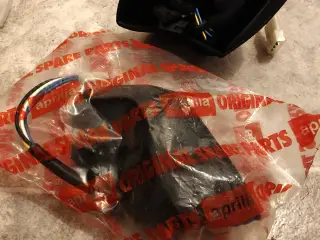 Aprilia SR 50. Nyt Ledningsnet Til Forlygte