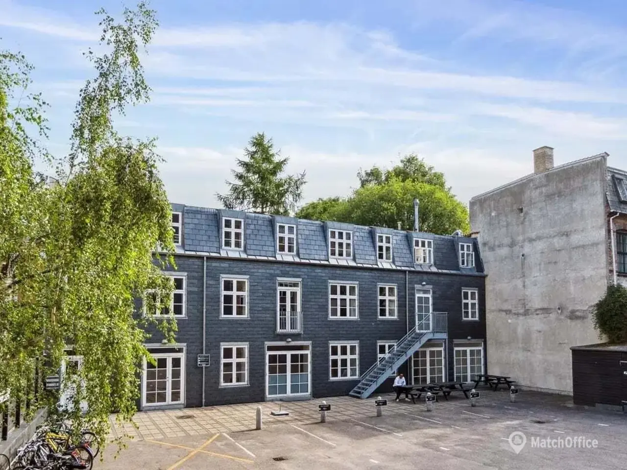 Billede 5 - P-plads 9 i rolig gård på Godthåbsvej