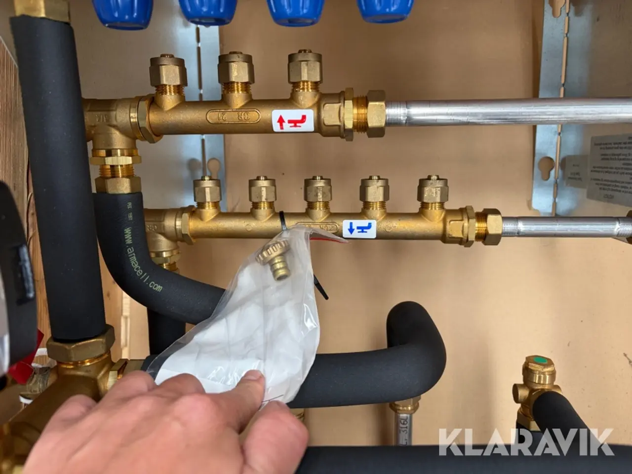 Billede 4 - Gulvvarmeunit Wavin BCVS TP2 5KV + 3VV + 4GV med 4 kredse og Grundfos cirkulationspumpe