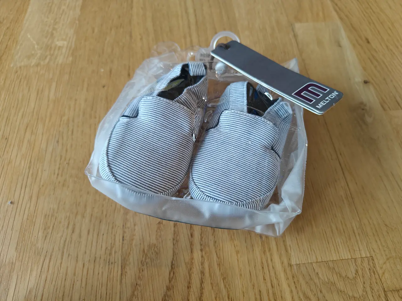 Billede 1 - Melton hjemmesko nye, str. 0-6 månder.