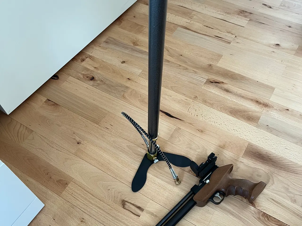 Billede 2 - Luftpistol PCP 4.5mm med håndpumpe