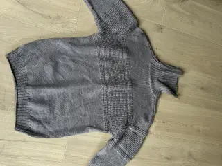 Strikketrøje med høj hals