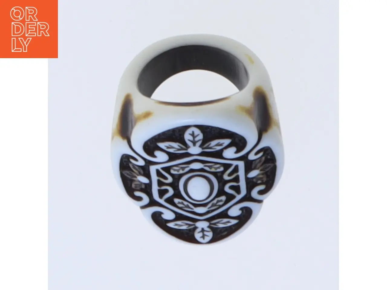 Billede 2 - Dekorativ ring med mønster (str. 53 mm)