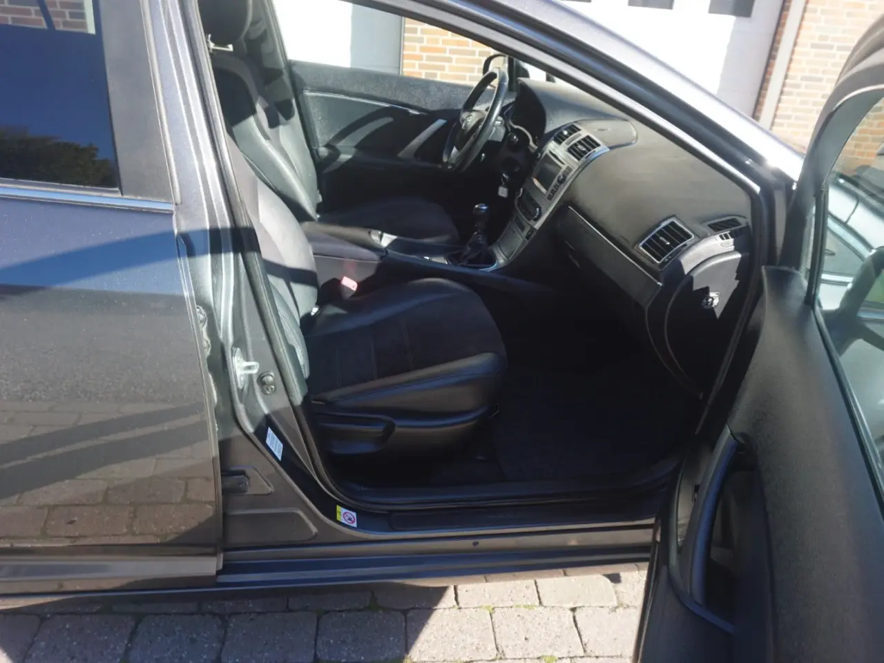 Billede 4 - Toyota Avensis 1,8 VVT-i T2 Premium stc.