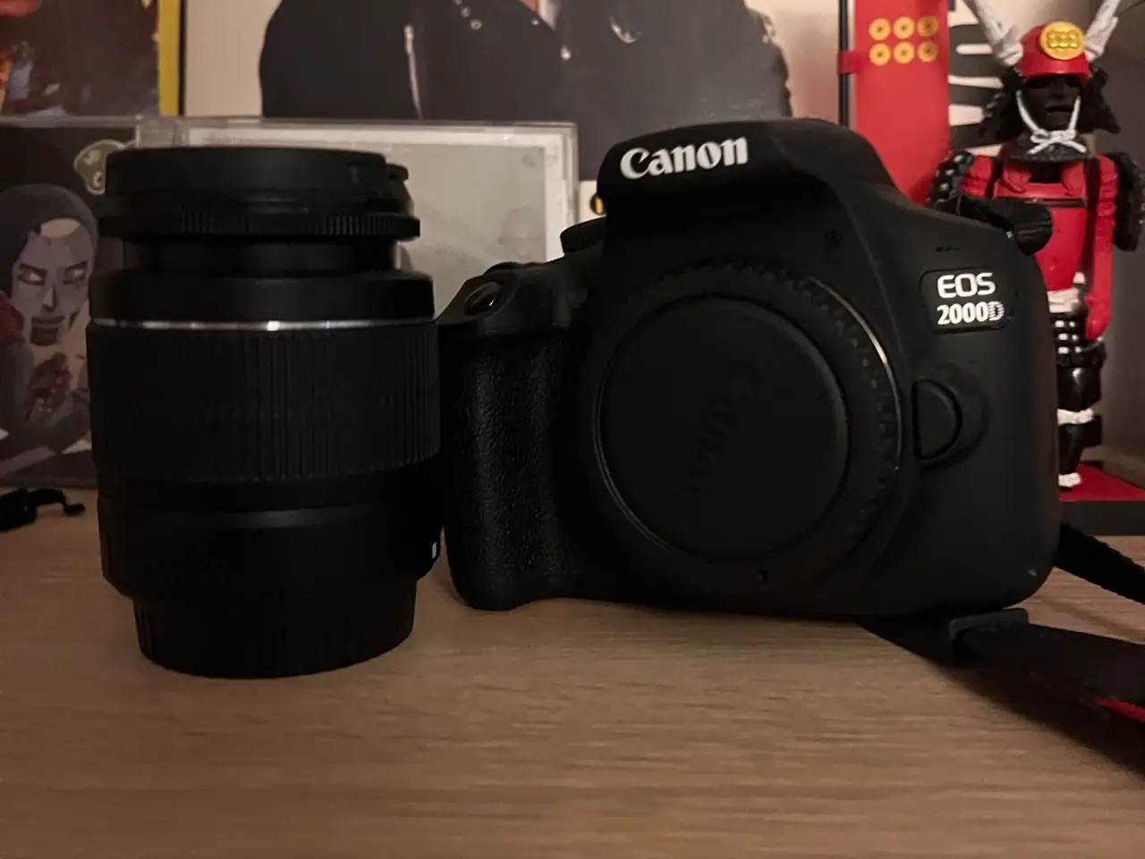 Billede 1 - Canon EOS2000D KIT