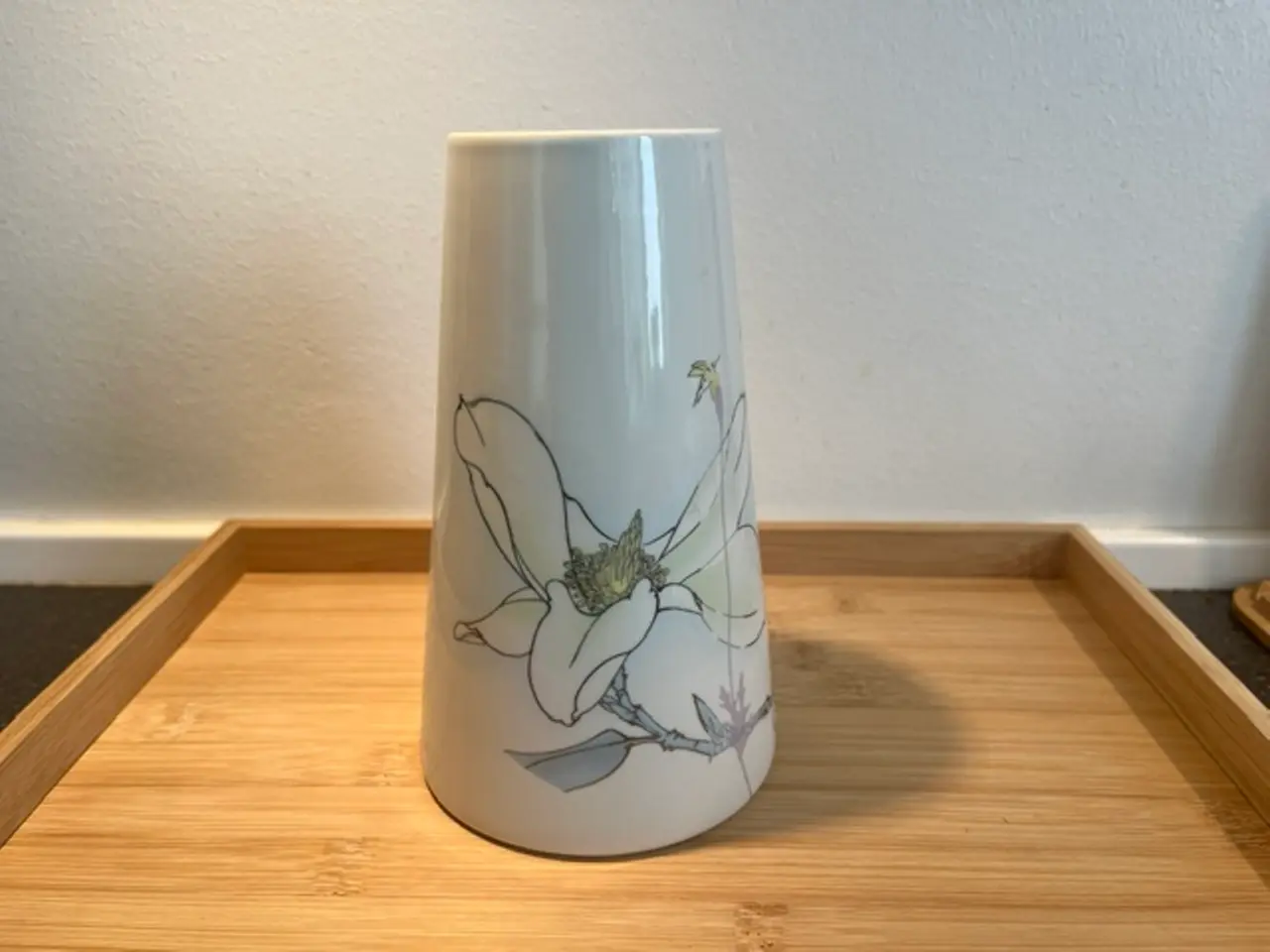 Billede 1 - Smuk unika porcelænsvase fra Hiiri – model Flora