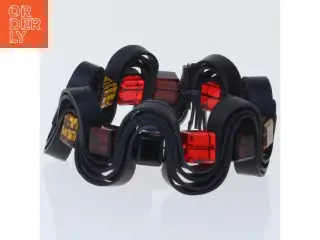 Håndlavet gummi armbånd med farvede sten (str. Ø 7 cm)