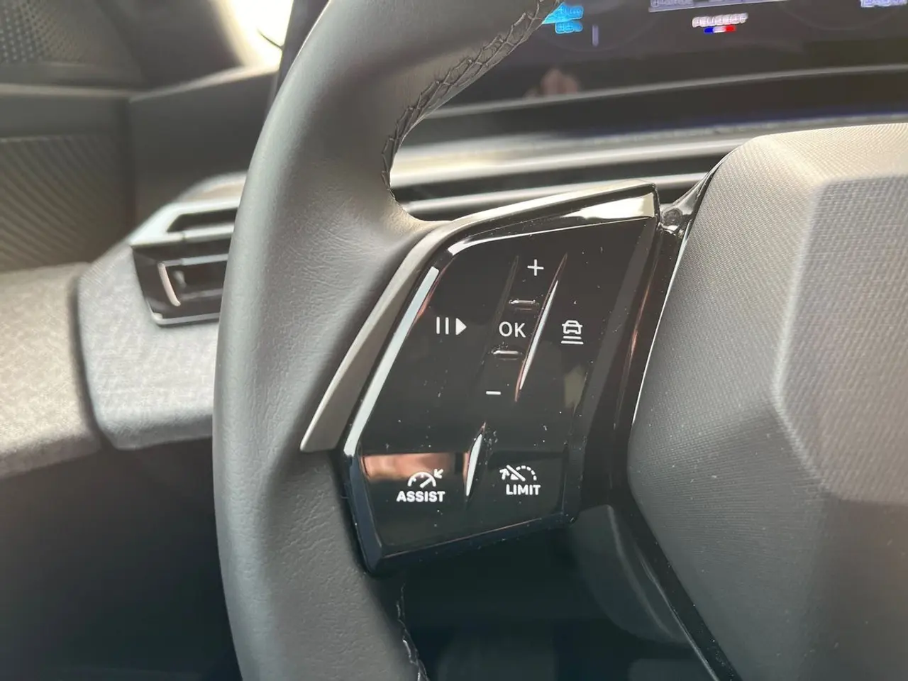 Billede 13 - Peugeot e-5008 77 Allure Pack 7prs