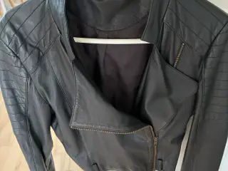 Skindjakke kort model