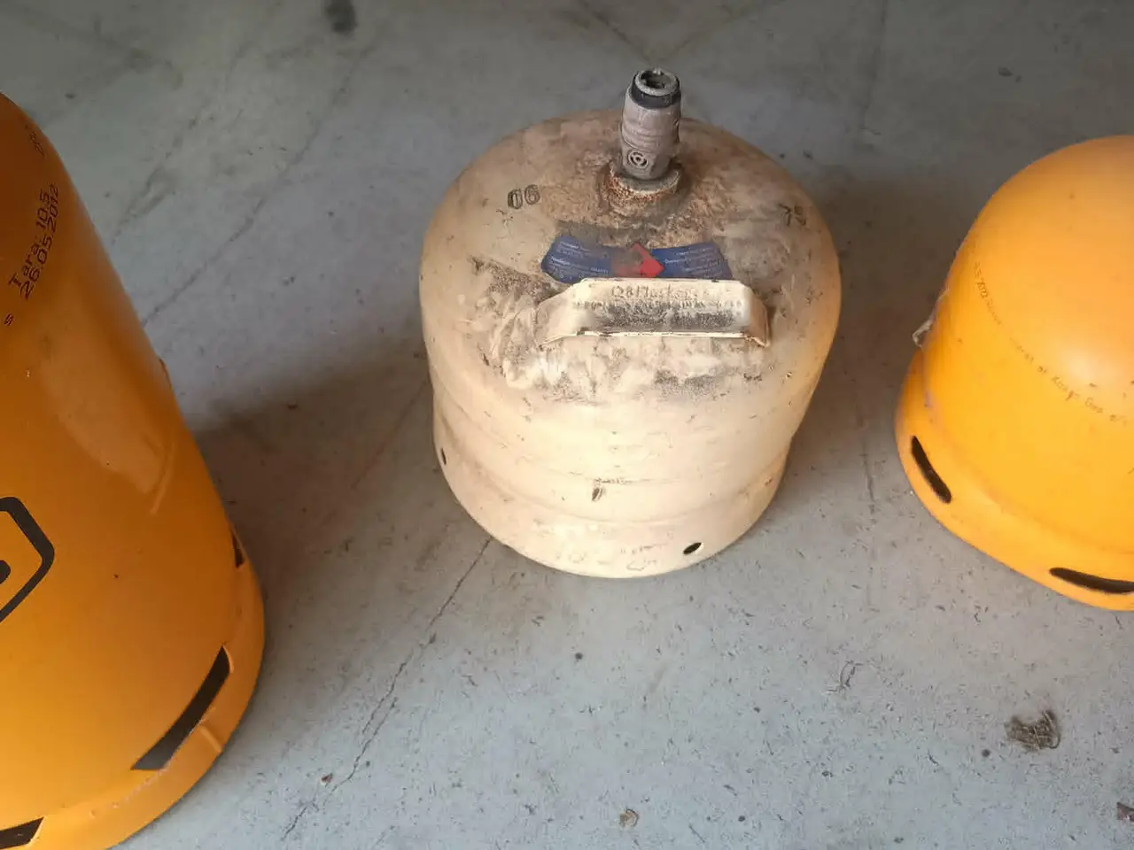 Billede 2 - 11-kilos og 5-kilos gasflasker