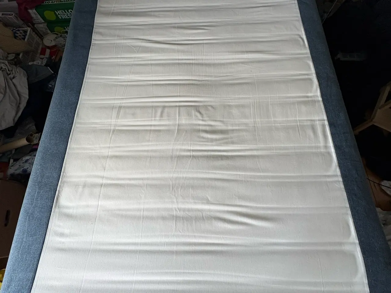 Billede 2 - Polstret IKEA seng str 140x200