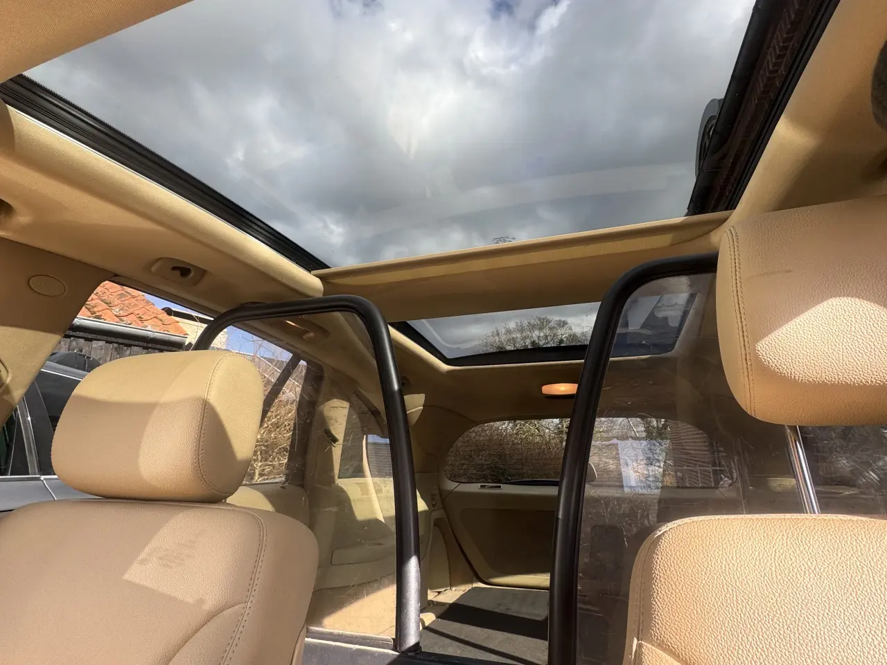 Billede 8 - Mercedes R320 4Matic 4x4, med Våben + Ammo skab