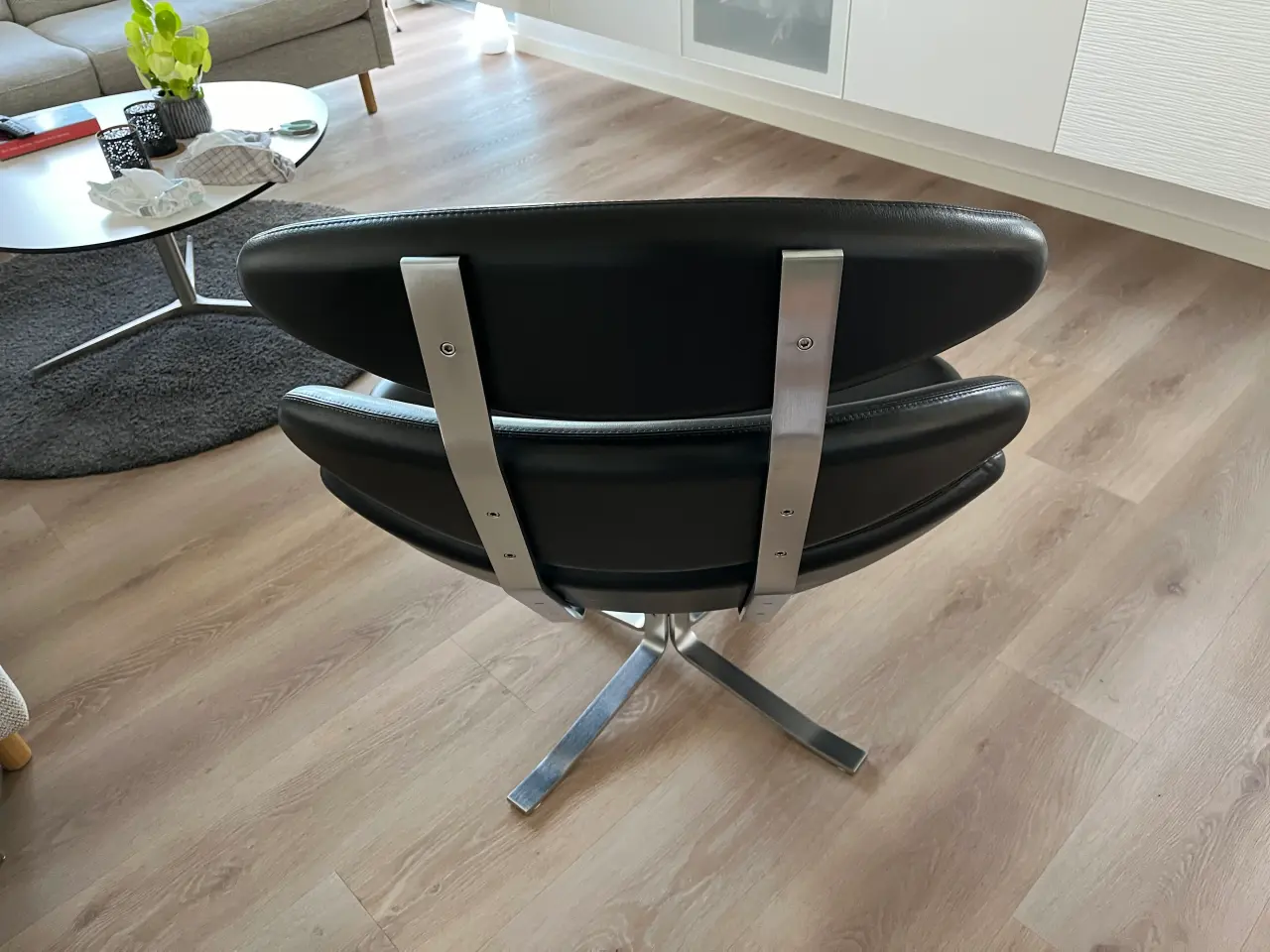 Billede 6 - Poul M. Volther Coronastol i sort omni læder.