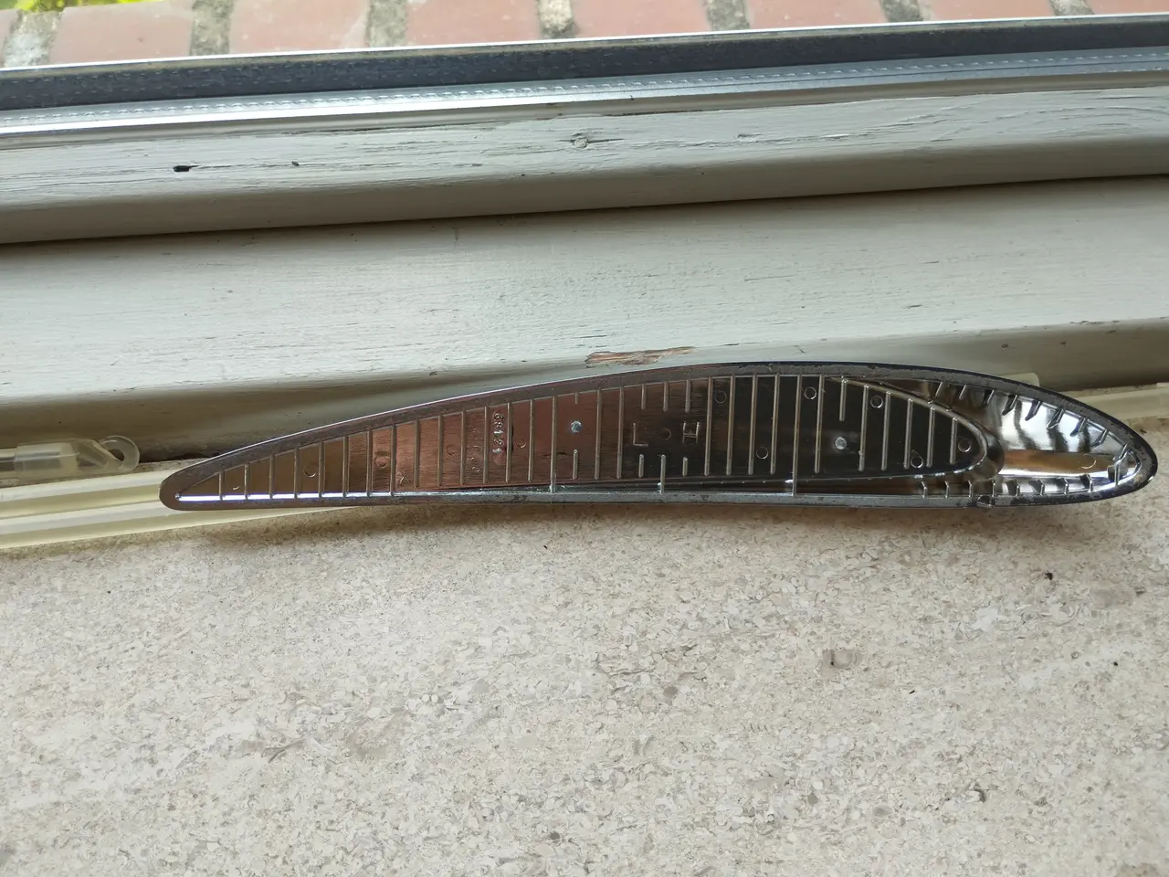 Billede 2 - Tank emblem til Suzuki Intruder- venstre side se %