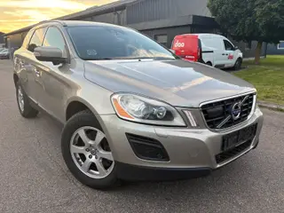 Volvo XC60 2,4 D5 215 Momentum aut. AWD Van