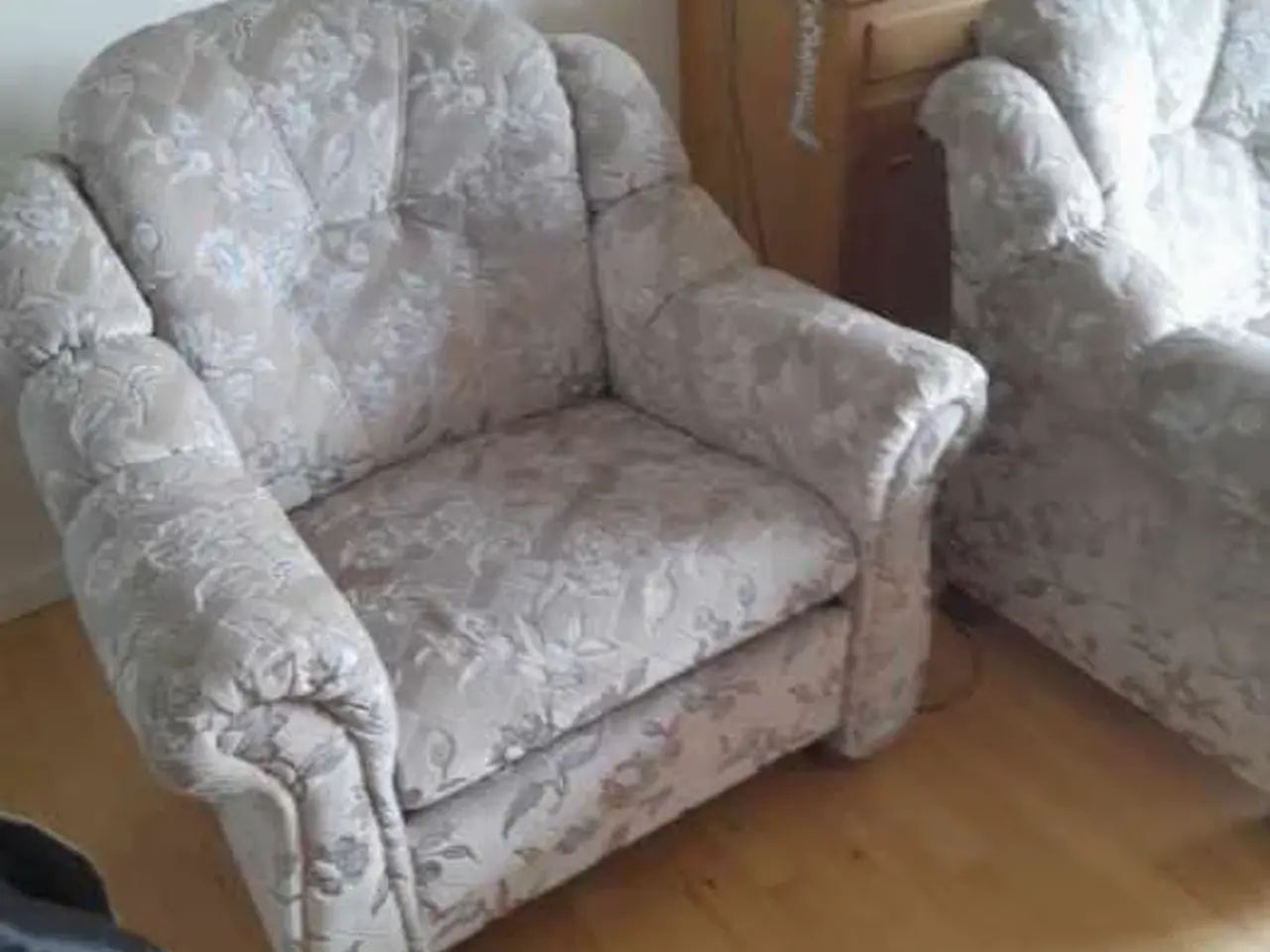 Billede 2 - 3 Pers sofa og 2 læne stole