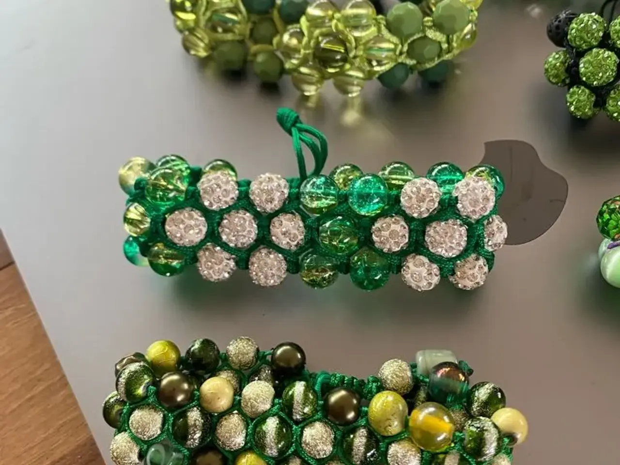 Billede 3 - Nye knyttede armbånd