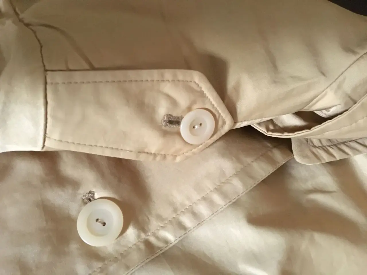 Billede 11 - Flotte beige jakke til salg