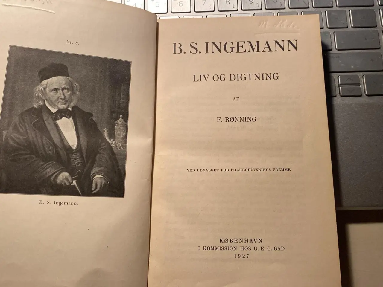 Billede 2 - Liv og digtning