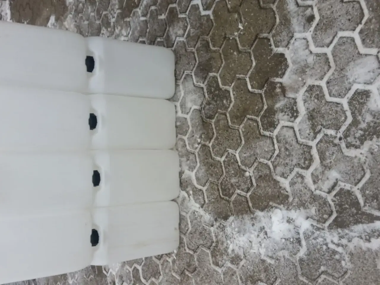 Billede 2 - Dunke 25 l klare 