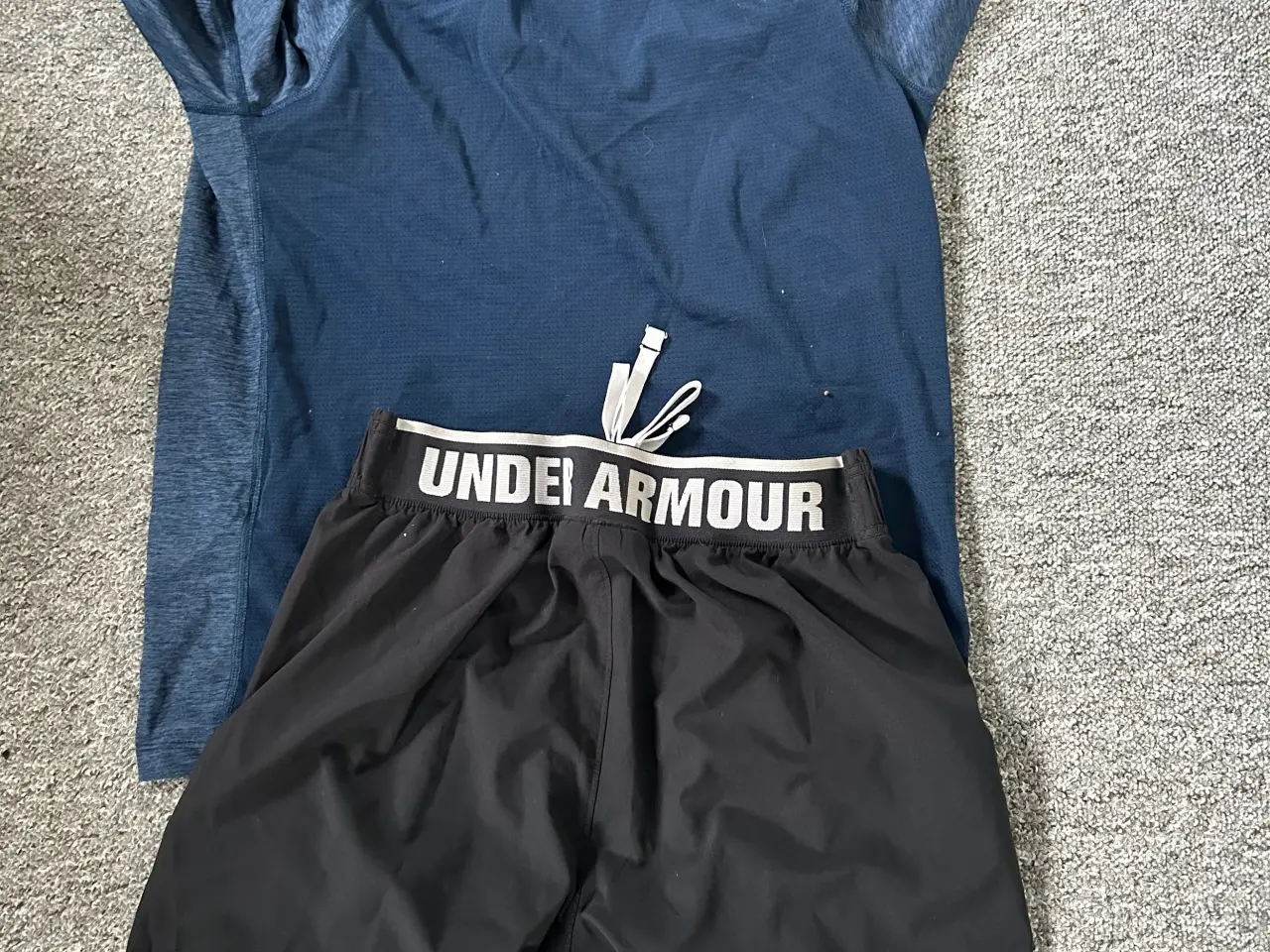 Billede 2 - Under Armour træningssæt
