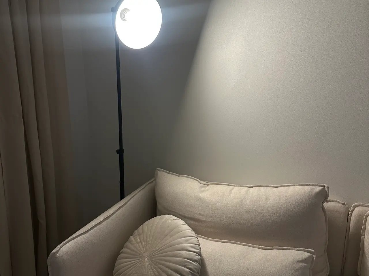 Billede 2 - Studio Gulvlampe i mat sort