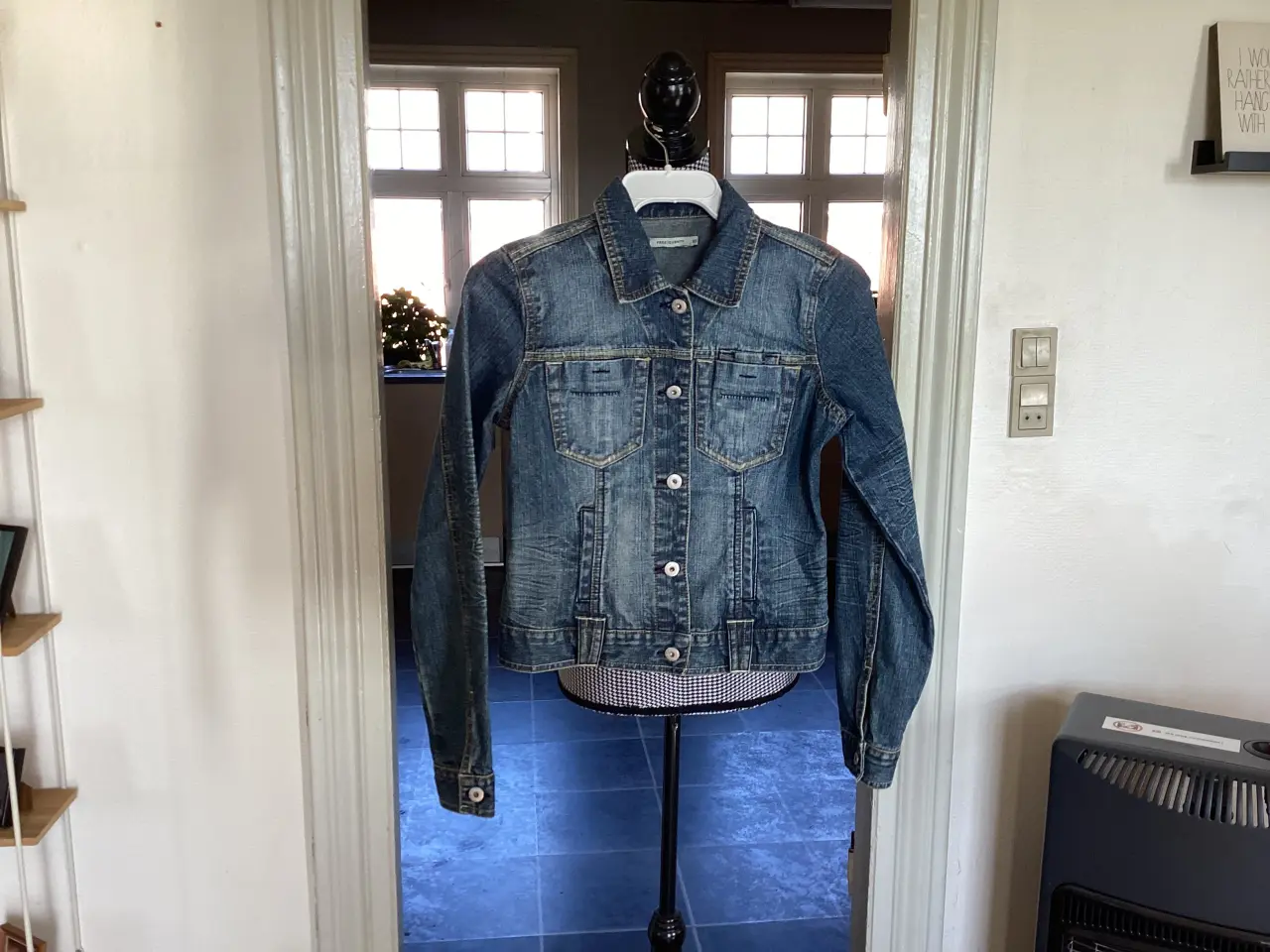 Billede 2 - Jakker. Str: XS - 34- S - 40- M - L