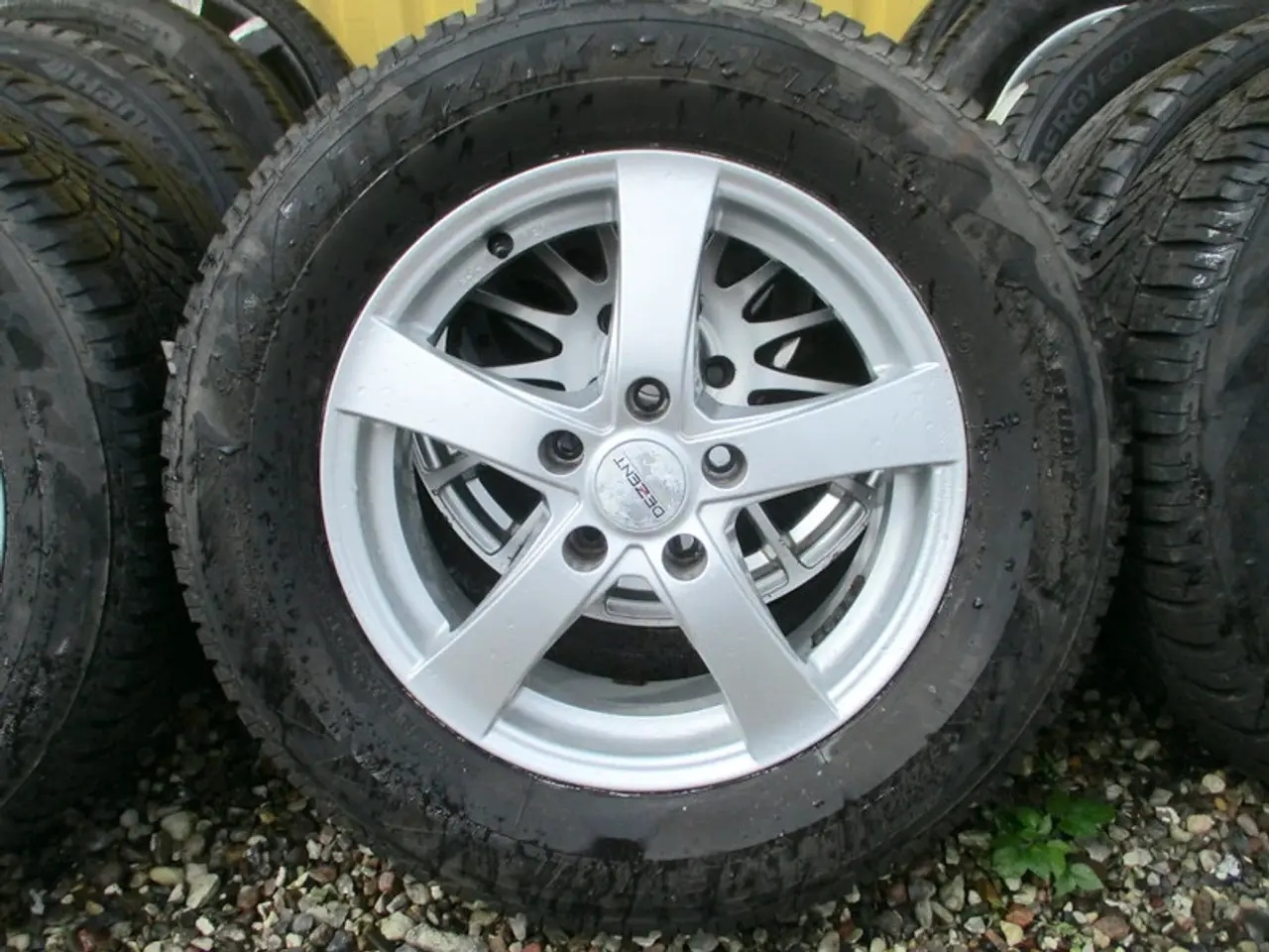Billede 4 - 16" Dezent 5X114,3 ET40 235/60/16" vinterdæk