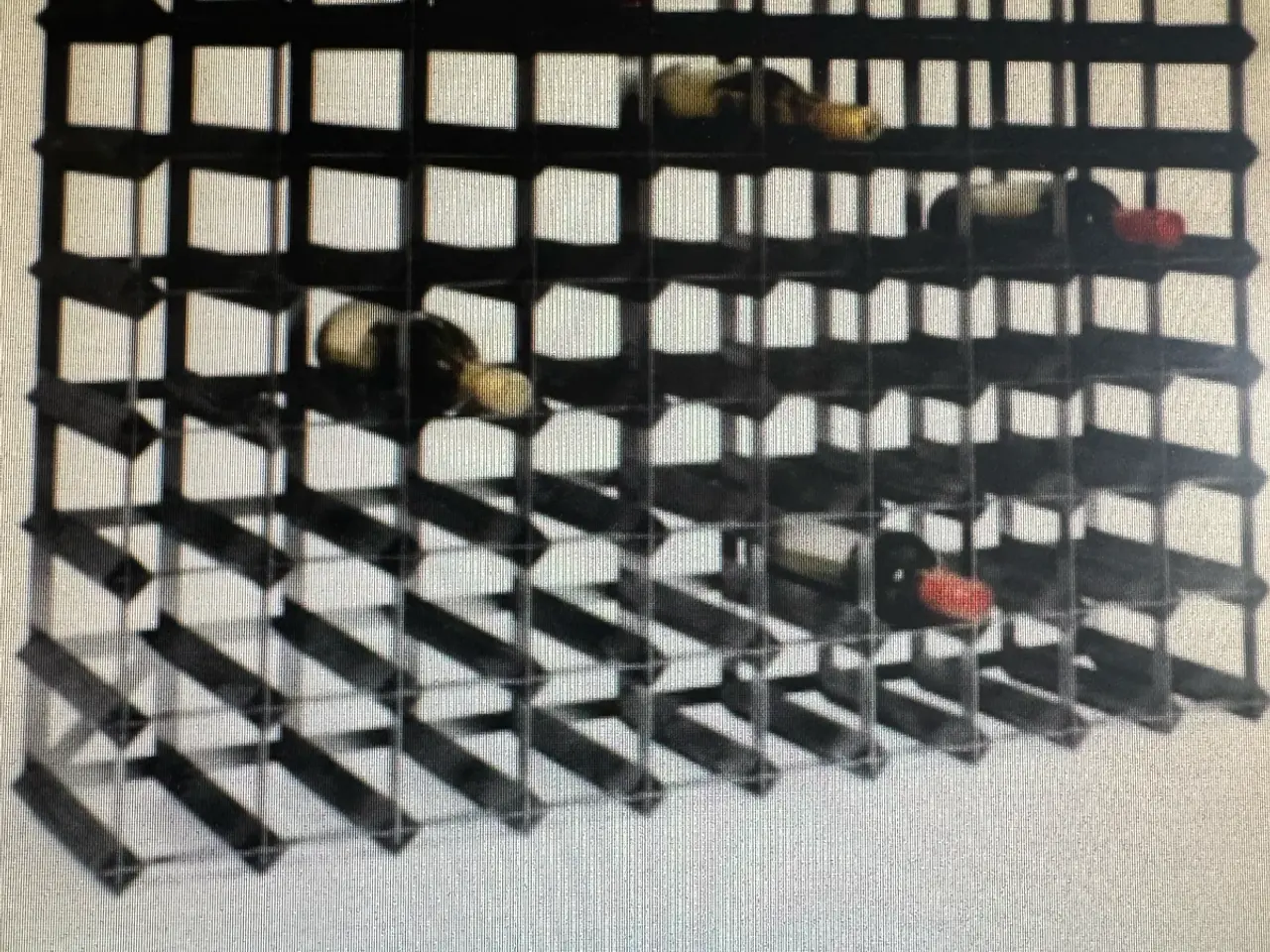 Billede 2 - Vinreol professionel til 90 flasker.