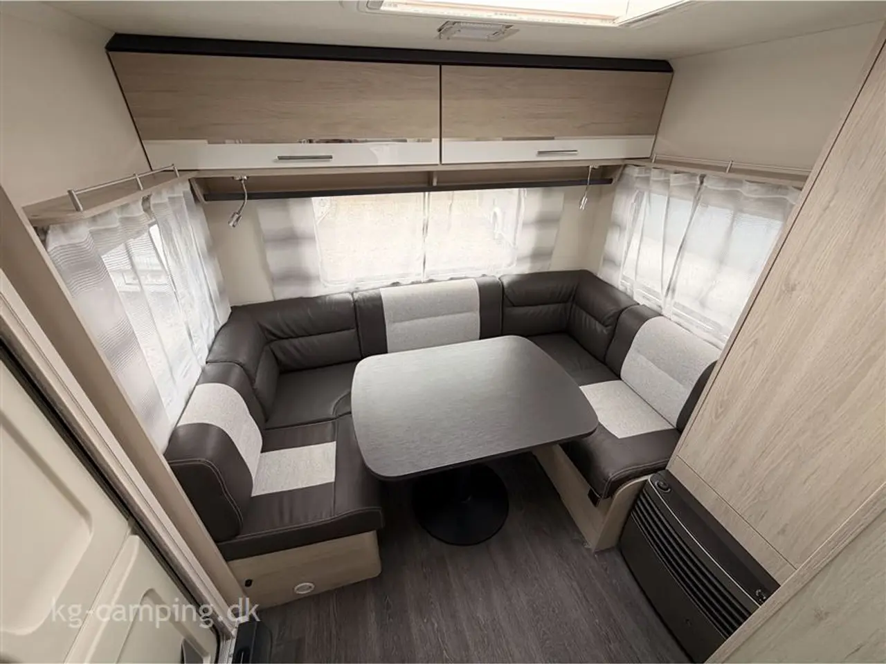 Billede 5 - 2019 - Caravelair Antares 470 Fritstående dobbeltseng, lufttelt, posemarkise og mover.