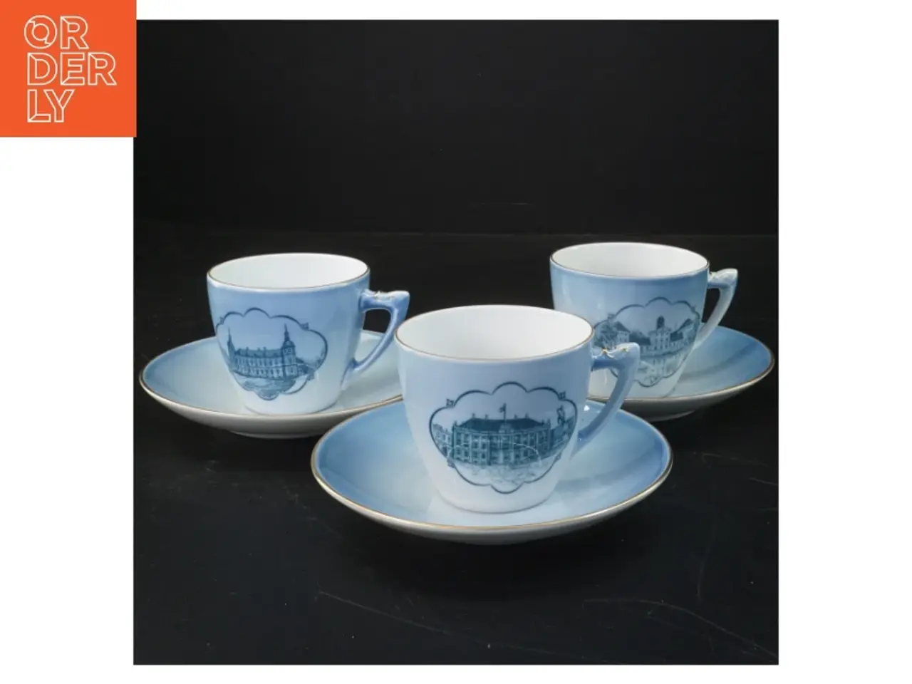 Billede 2 - Tekop-sæt med motiver af danske slotte fra Royal Copenhagen (str. 13,5 ø cm og. 7,5 ø x 6 cm)