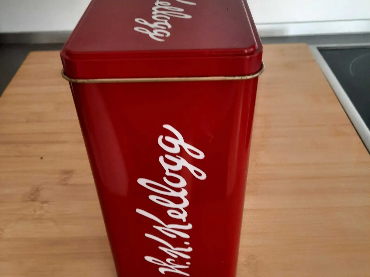 Billede 4 - Kellogg dåse med motiv