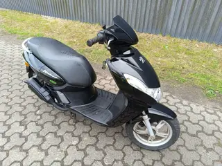 Peugeot kisbee 30
