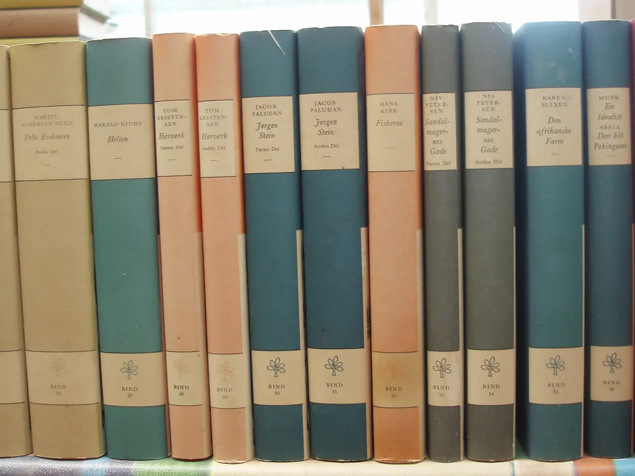 Billede 3 - Gyldendals Bibliotek Dansk Litteratur Stykvis