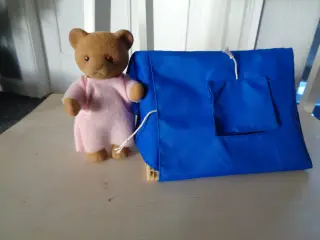 Sylvanian telt med tilhørende bamse