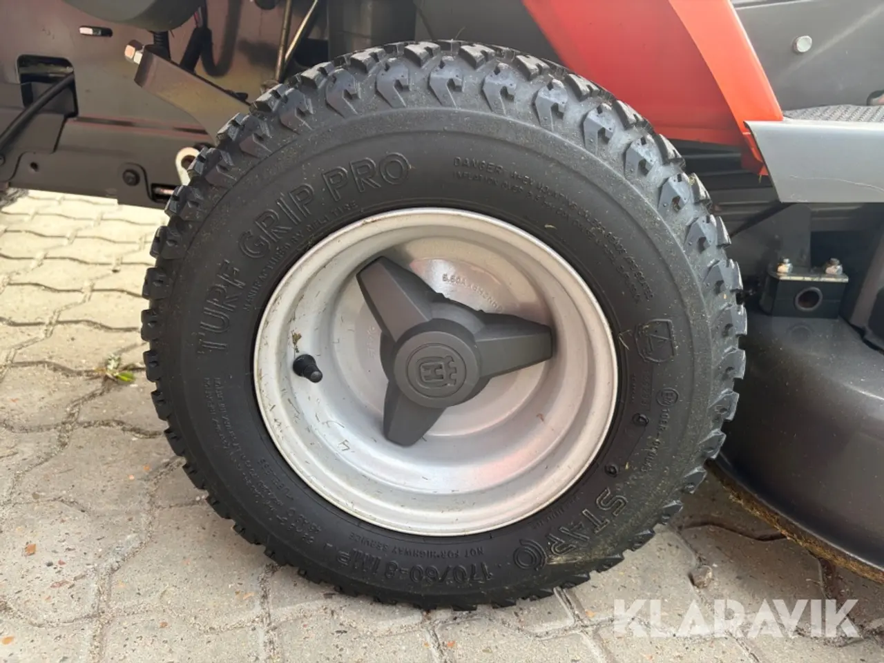 Billede 10 - Græsslåmaskine HUSQVARNA R 213C