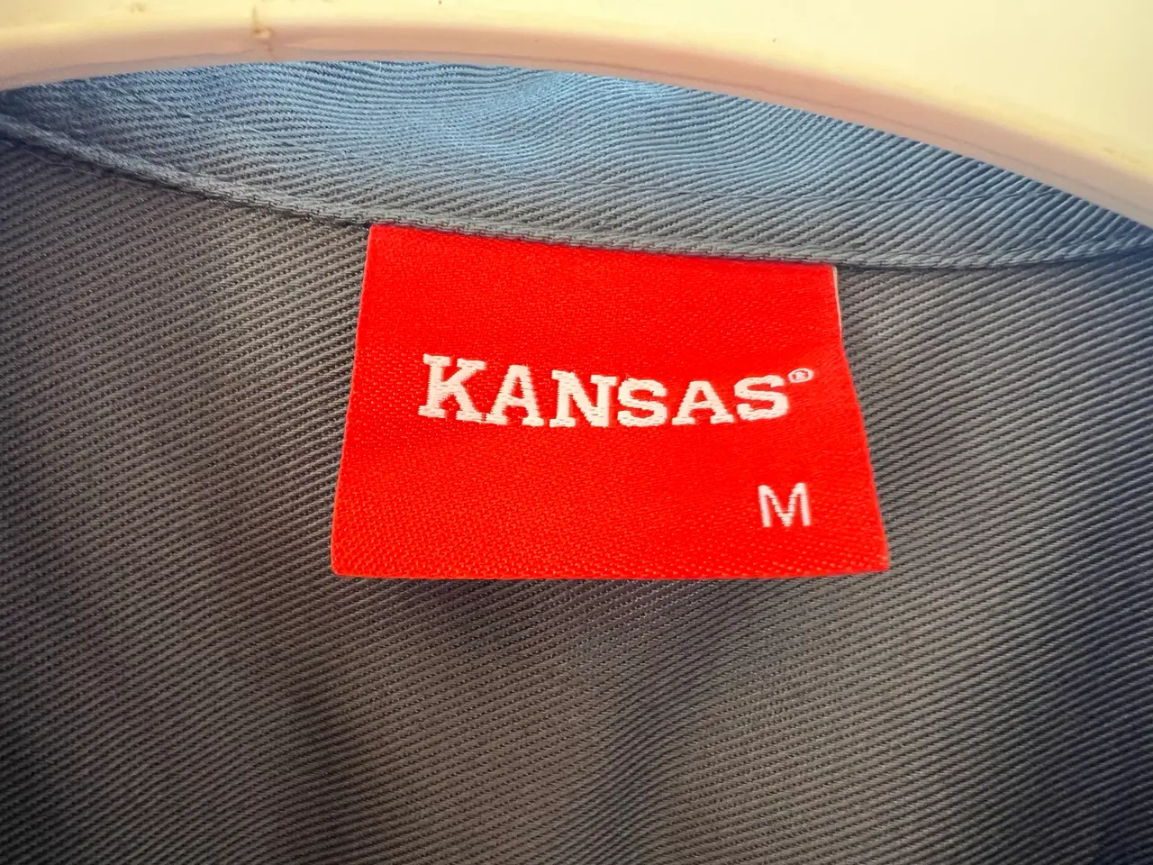 Billede 3 - Ny Kansas Skjorte m/Tryk på Ryggen. 